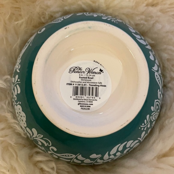 The Pioneer Woman Traveling Vines Bowl - Picture 3 of 4